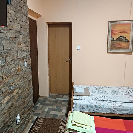 Guest House Mirijevski Konak Belgrado Exterior foto