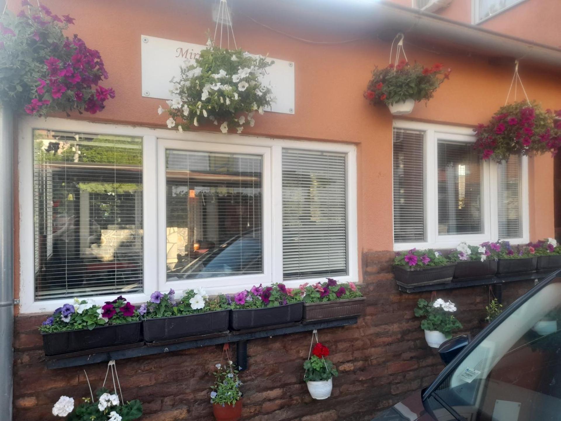 Guest House Mirijevski Konak Belgrado Exterior foto
