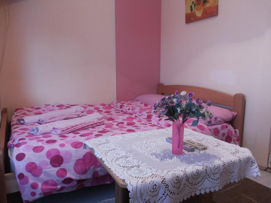 Guest House Mirijevski Konak Belgrado Exterior foto