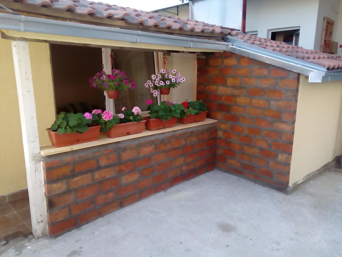 Guest House Mirijevski Konak Belgrado Exterior foto
